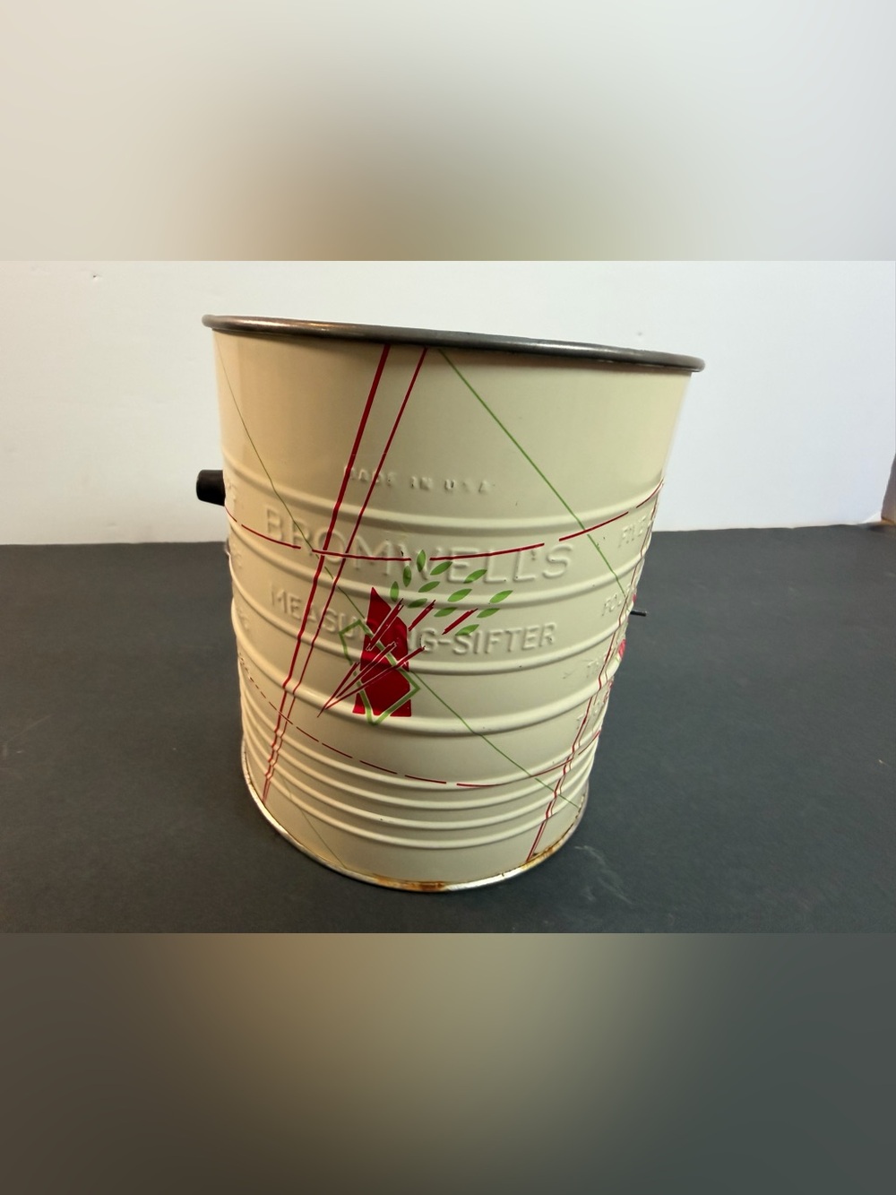 Vintage Bromwell's 5 Cup Measuring Flour Sifter Tin Crank Handle Farmhouse Decor